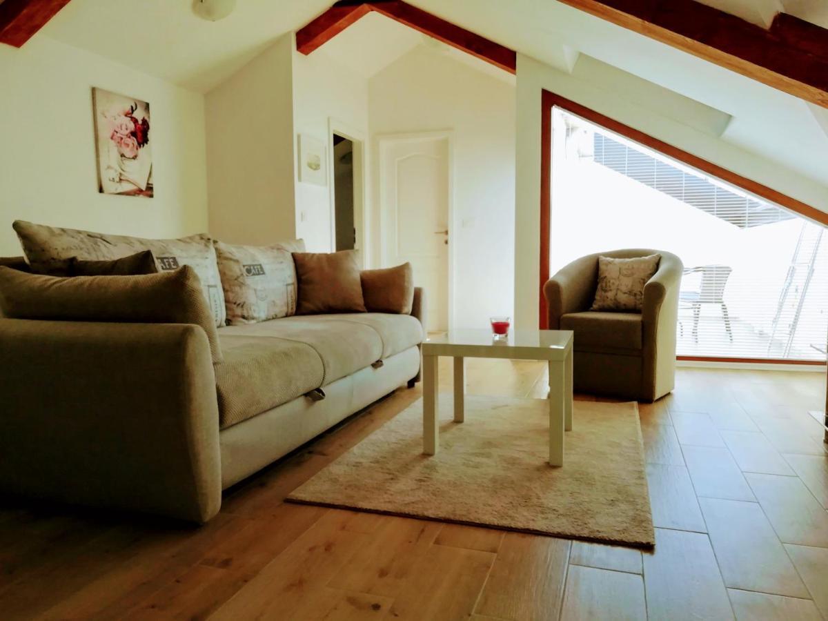 Apartamento App E.N.A. Umag Exterior foto