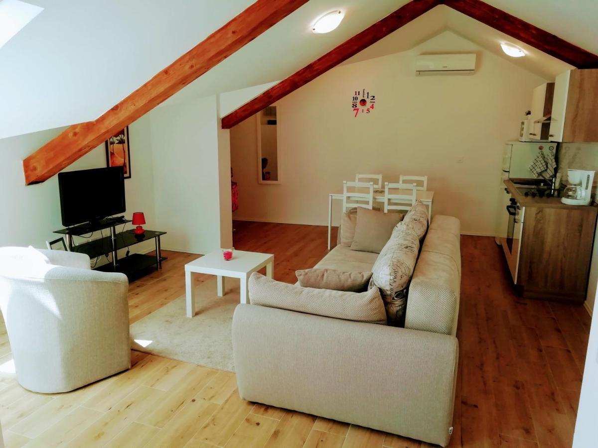 Apartamento App E.N.A. Umag Exterior foto